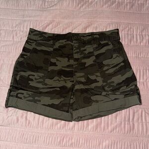 Camouflage Women's Cargo Shorts